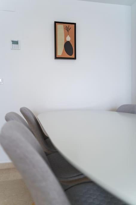 Amplio Apartamento 2 Dormitorios Cerca De La Playa Alicante Bagian luar foto