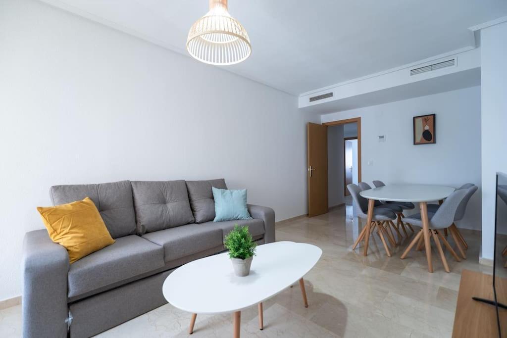 Amplio Apartamento 2 Dormitorios Cerca De La Playa Alicante Bagian luar foto